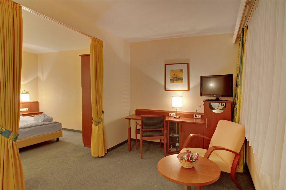 Balladins Superior Hotel Gutsmann Bad Bramstedt Exterior foto