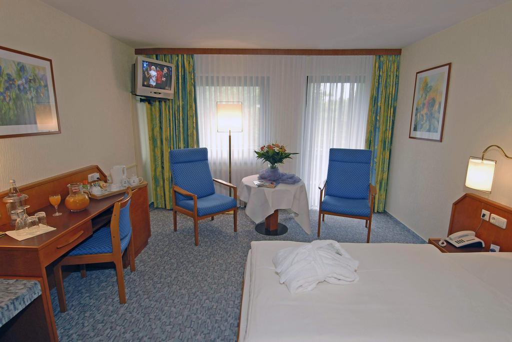 Balladins Superior Hotel Gutsmann Bad Bramstedt Quarto foto